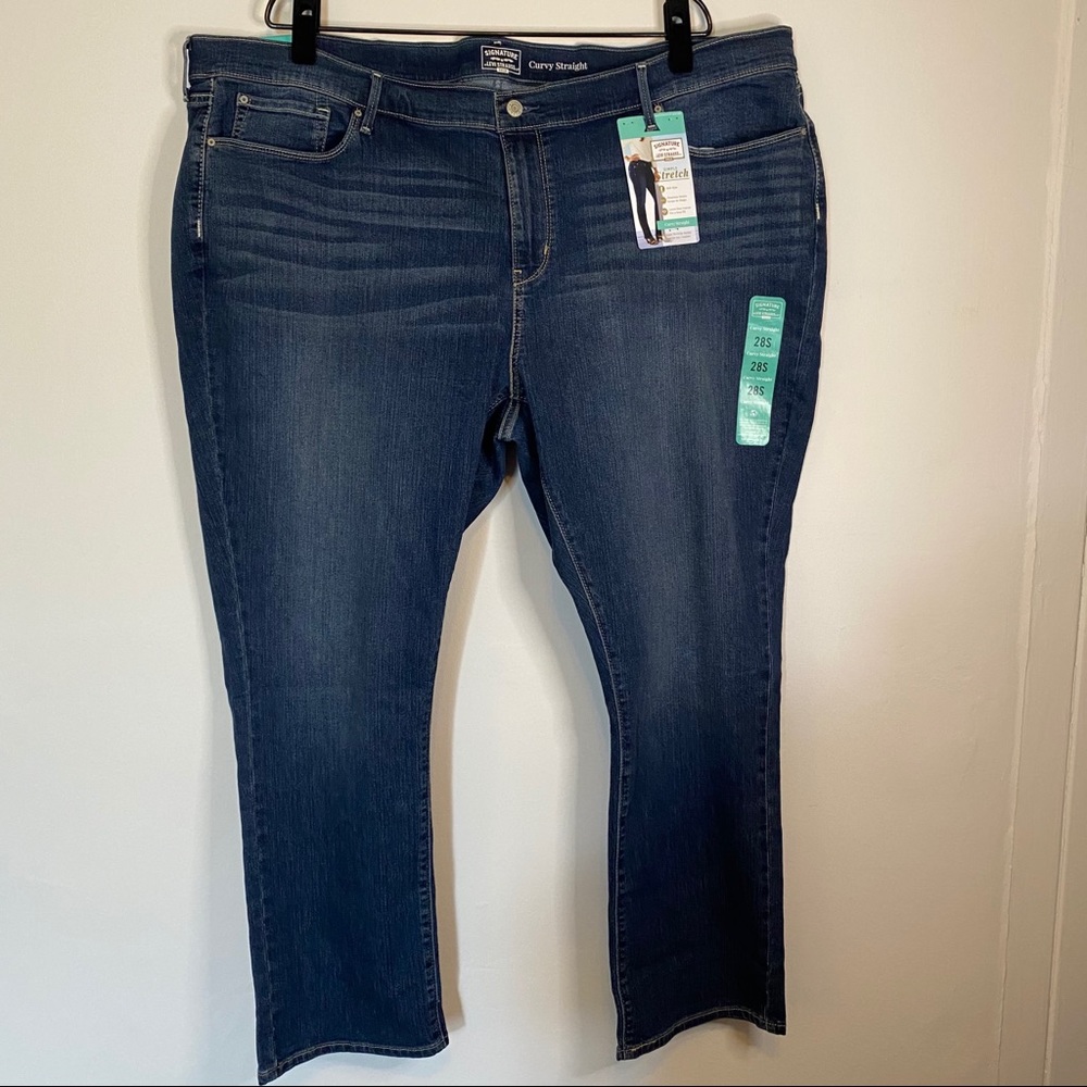 ✨signature by levi strauss curvy straight jeans✨